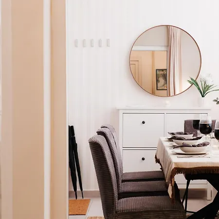 Апартаменты Majestic 108m2 With Balcony Foosball Old Town Белград