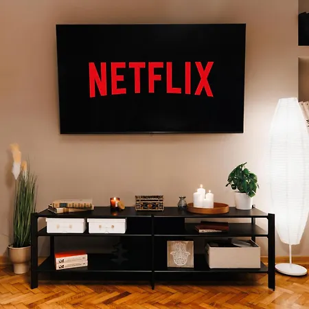 Majestic 108m2 With Balcony Foosball Old Town * Белград