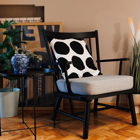 Majestic 108m2 With Balcony Foosball Old Town Апартаменты Белград