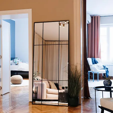 Majestic 108m2 With Balcony Foosball Old Town