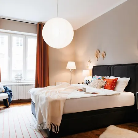 Majestic 108m2 With Balcony Foosball Old Town Appartamento Belgrado